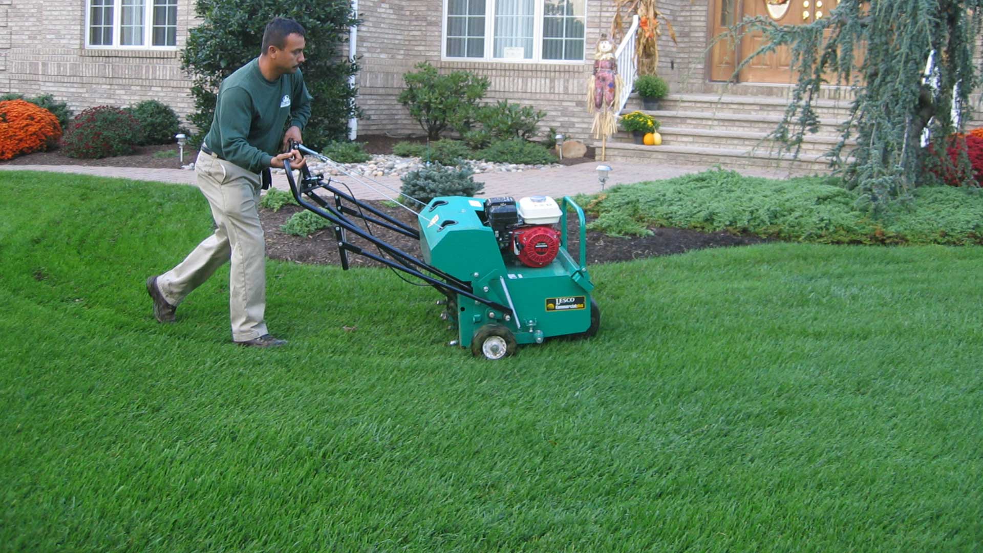 Lawn Care Jobs Near Me | The Lawn Techs